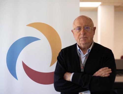 Xavier Gómez Batiste reivindica el dret a l’atenció pal·liativa i la seva dimensió psicosocial i espiritual el dia en què rep el Premi EAPC Cicely Saunders 2024